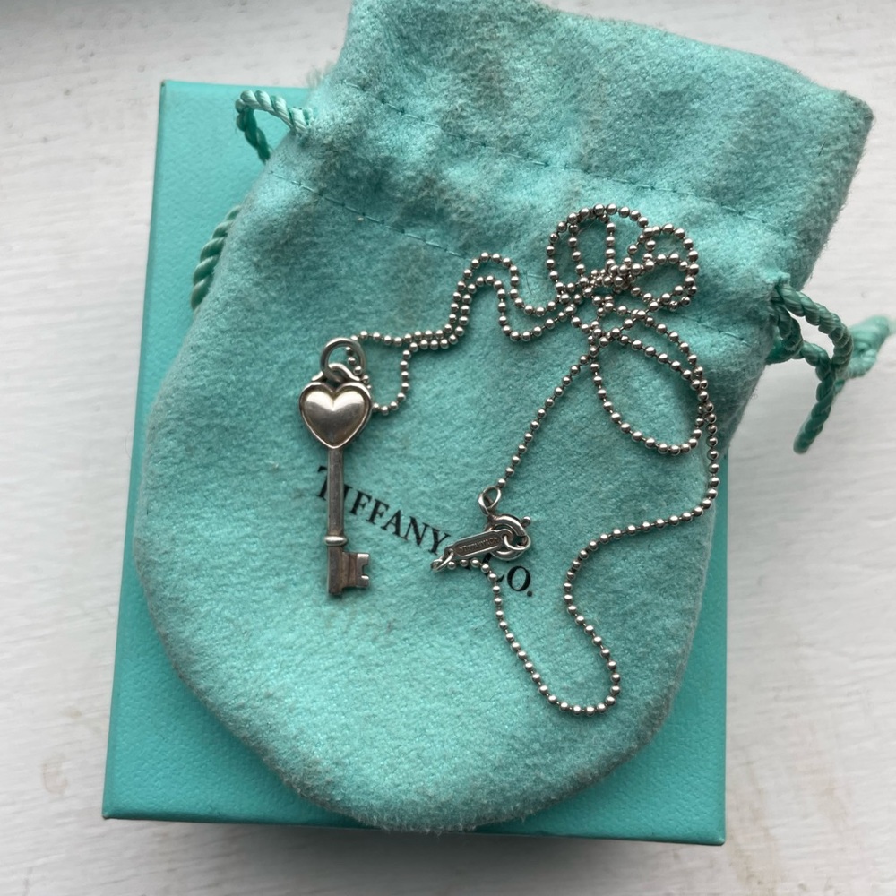 Used Tiffany Chain and pendant
